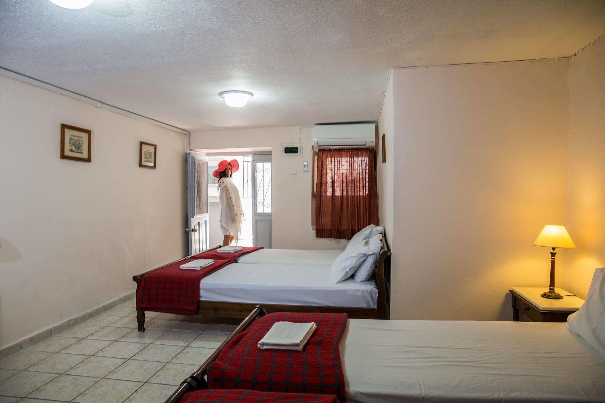 Achilleas Pension Hydra  Exterior foto